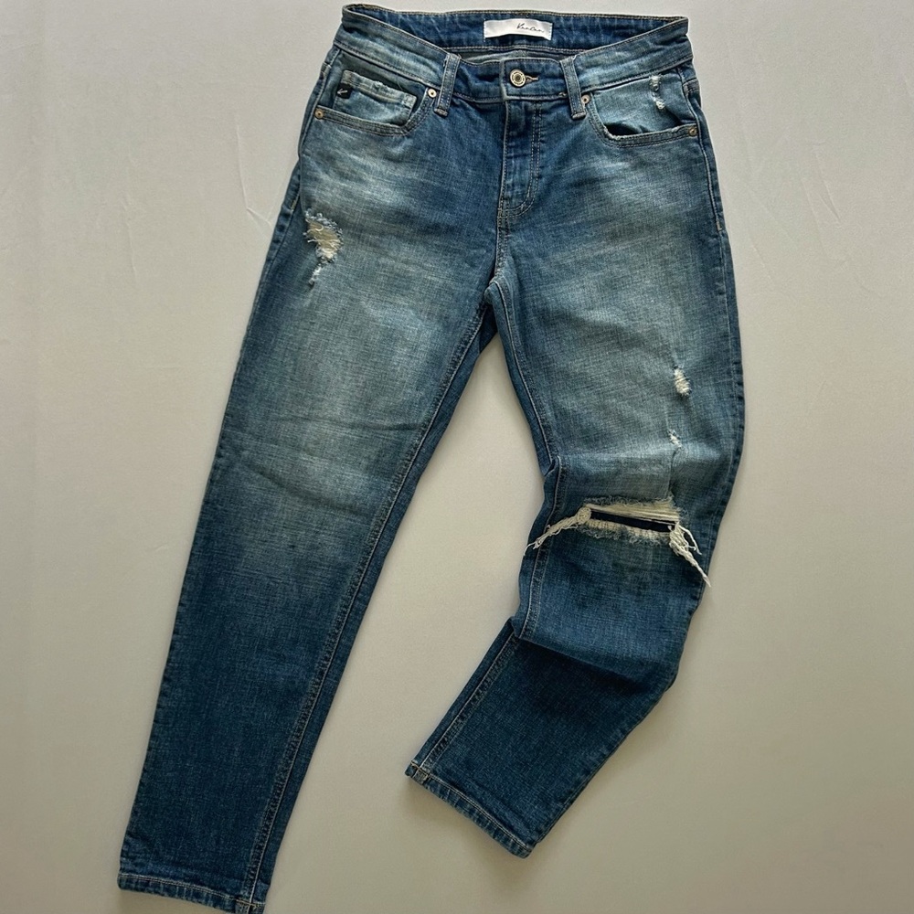 KanCan Medium Wash Distressed Straight Leg Jeans Classic Denim Size 1/24